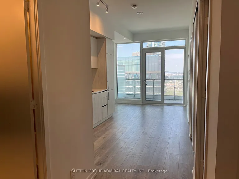 7890 Jane St #4005 — Photo 2
