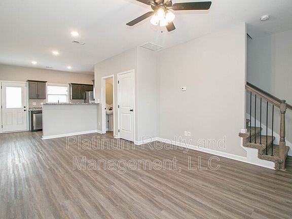 2nd image of 1115 Hillwood Dr #B6