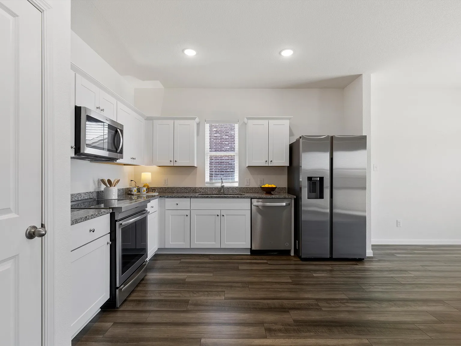 3 bed, 1699 sqft, $1,850 — Photo 4