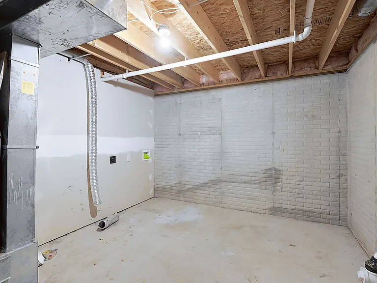 8624 Delphinium Ln — Photo 44