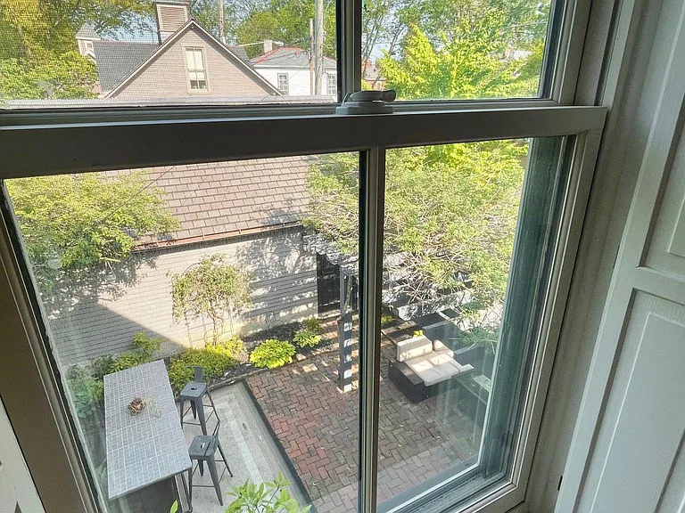 1070 City Park Ave — Photo 40