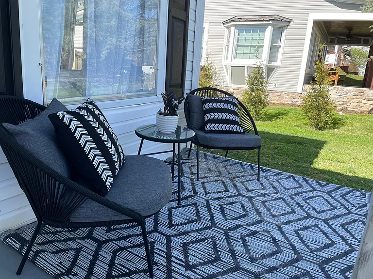 1007 E Unaka Ave #2 — Photo 3