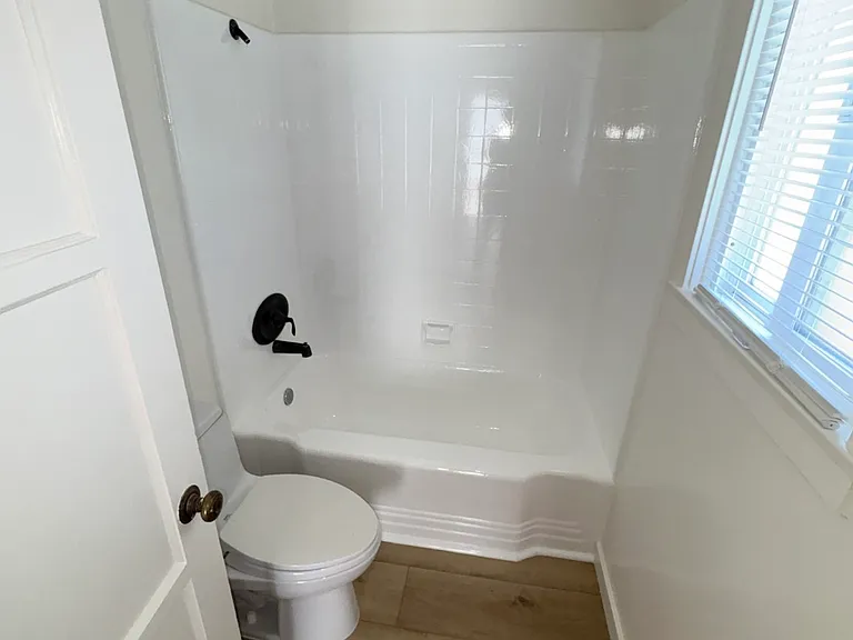 8 Santa Ana Ave #8 — Photo 11