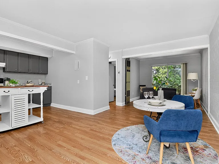 1617A Fulton Ave — Photo 5