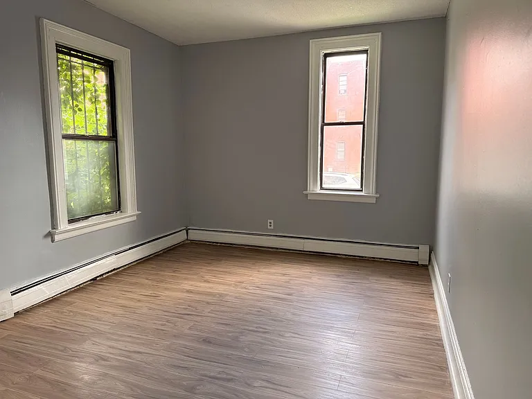 22-24 Morris St — Photo 6