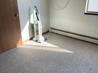 1028 Newton Rd APT 5, Iowa City, IA 52246