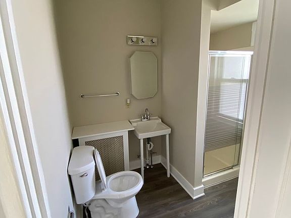 5th image of 302 S 4th St Unit 3