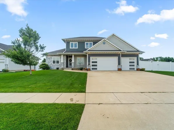 1809 Vera Way, Cedar Falls, IA 50613