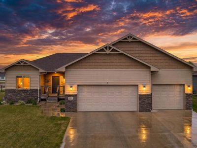 811 S Discovery Ave, Sioux Falls, SD, 57106