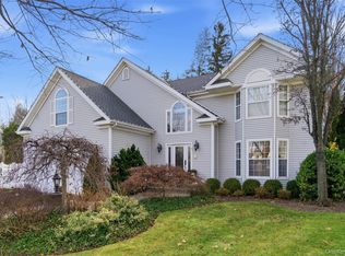 22 Knott Drive, Glen Cove, NY 11542