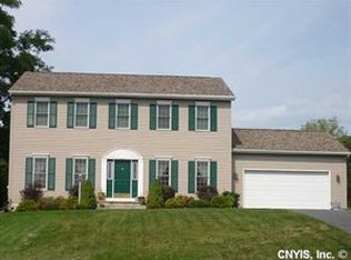 8050 Shadowrock Rd, Manlius, NY 13104