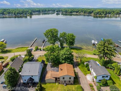 5065 Girard Dr, Pinckney, MI, 48169