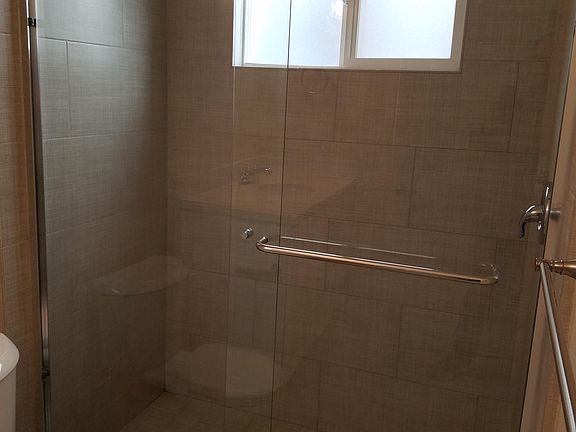4th image of 357 E San Fernando St APT 1