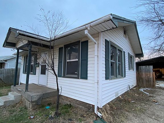 2nd image of 813 N Osage St