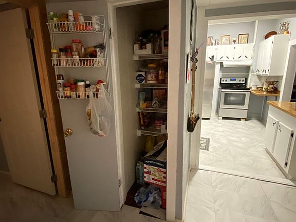 5th image of 416 Morton Ave