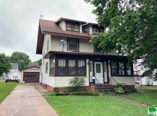 604 W Willow St, Cherokee, IA 51012