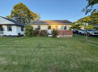 60 W Hamlin Ave, Telford, PA 18969