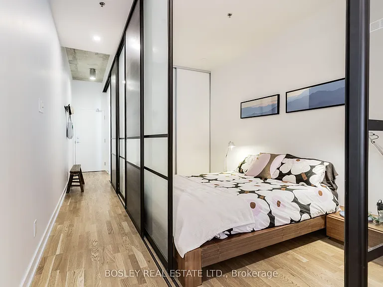 8 Dovercourt Rd #221 — Photo 8