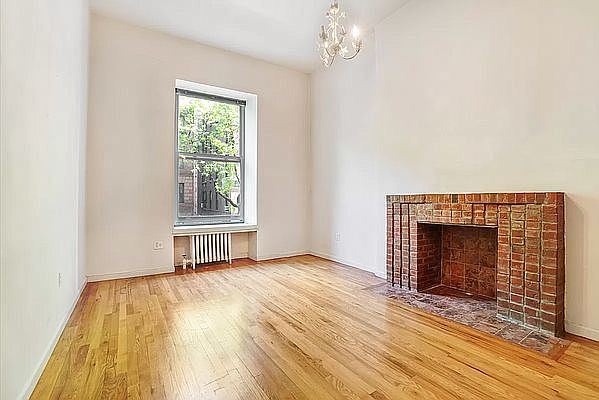 1st image of 6 W 87th St #4B