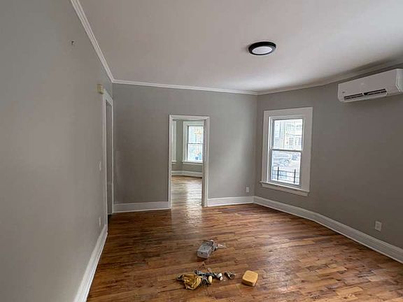 4th image of 47 N 16th St #1