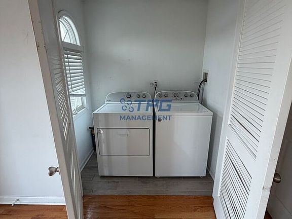 3rd image of 131 Bergen St Floor 2