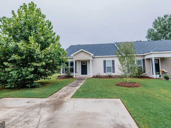 207 Washington Place Dr, Perry, GA 31069