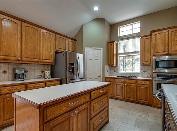 4th image of 4115 Remington Park Ct
