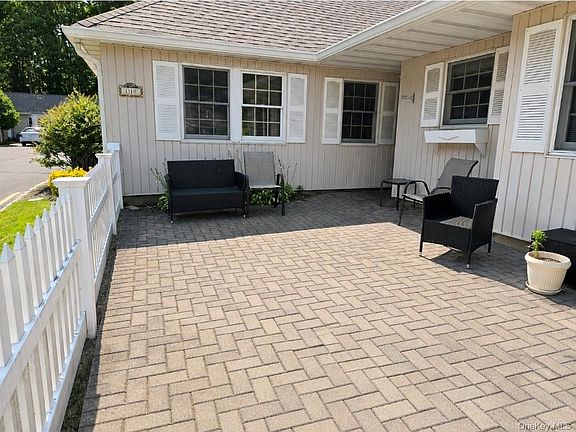 3rd image of 113 Revere Dr
