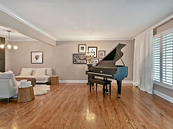 5th image of 1826 Armstead Dr