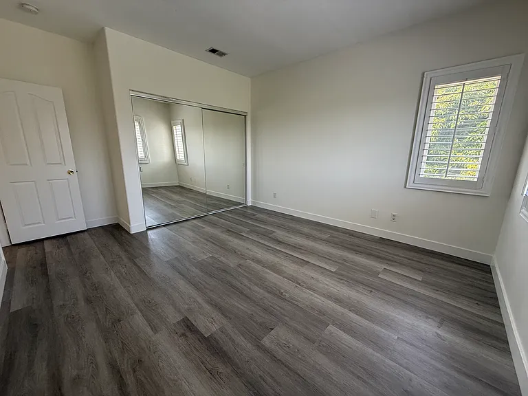 401 Hickoryhill Dr — Photo 25
