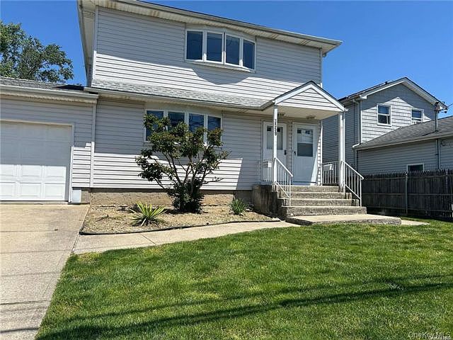 1st image of 3559 Bayview St