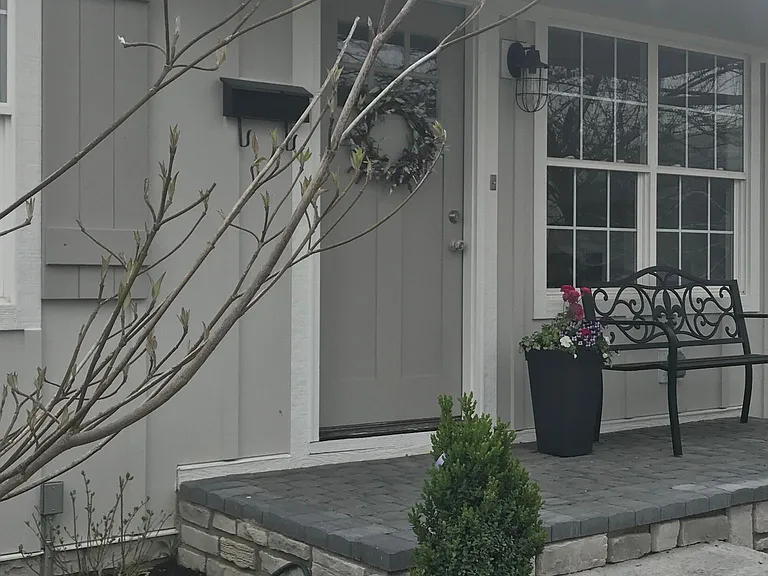 657 London Ave — Photo 2