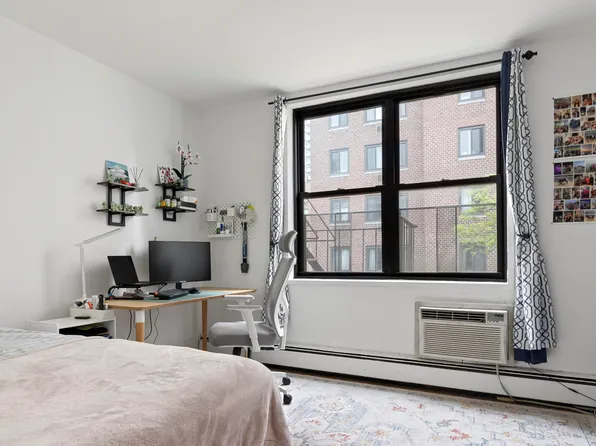 229 East 29th Street image 1 of 4