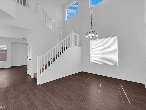 3rd image of 5124 Veeder Crest St