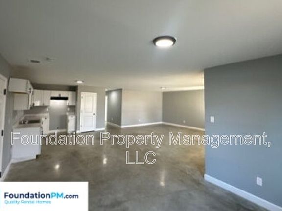 5th image of 555 Monteagle Dr