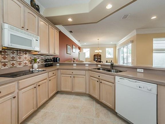 5th image of 2546 Wood Pointe Dr
