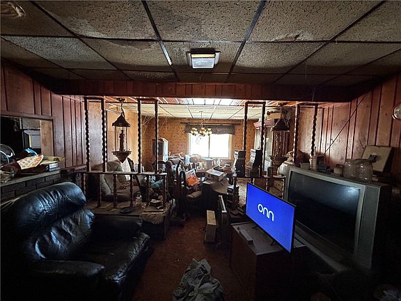 2nd image of 1512 Spring Run Road Ext