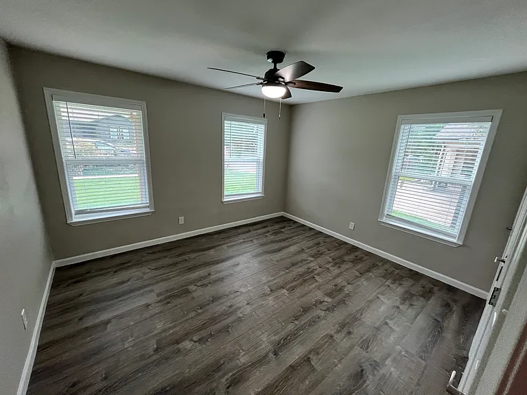 8438 Maddox Ave — Photo 13