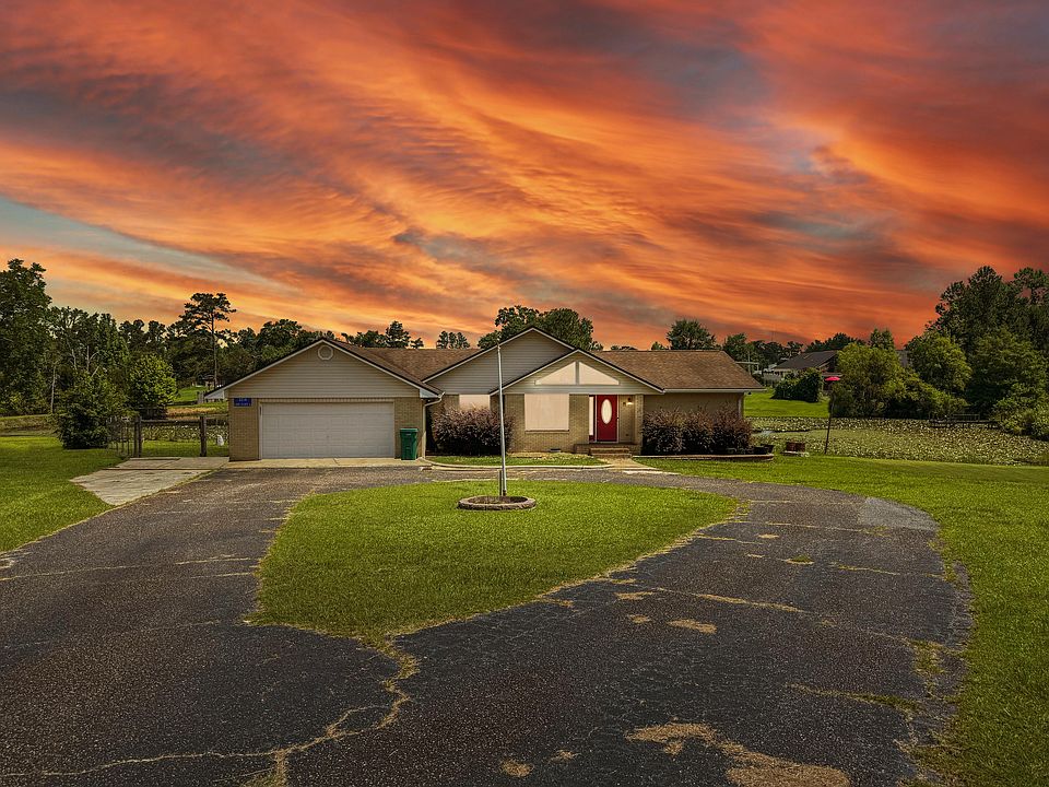 1st image of 3214 Lake Place Dr