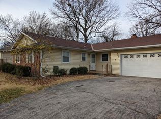 4702 E Red Bridge Rd, Kansas City, MO 64137