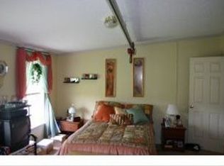 1 Michelle Dr, Saint Albans, VT 05478
