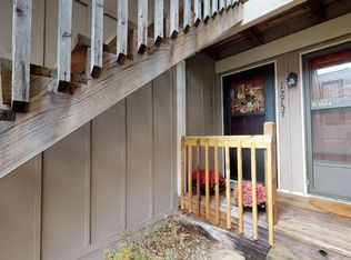 12757 W 110th Ter, Overland Park, KS 66210