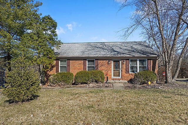 1st image of 32 Sylvan Dr