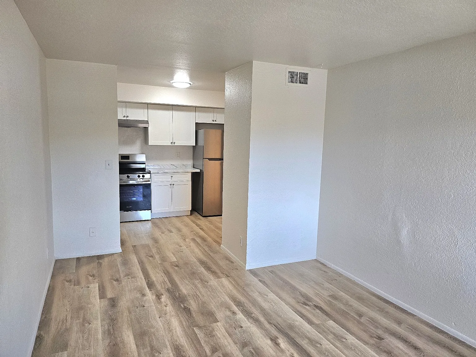 1 bed, 630 sqft, $795 — Photo 2
