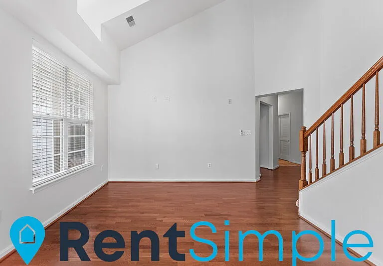 21210 McFadden Sq #402 — Photo 41