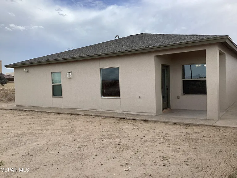 5925 Speyside Dr — Photo 17