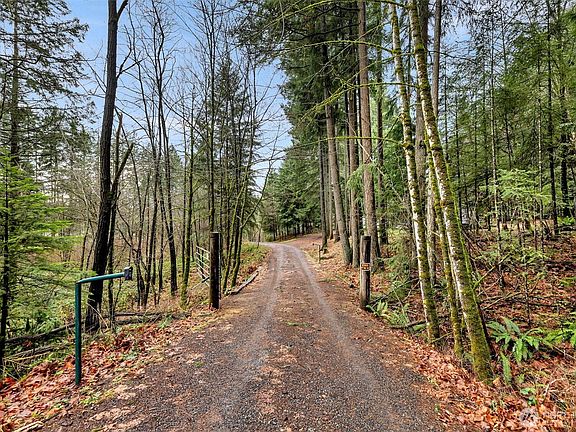 2nd image of 4724 NE 292nd Avenue