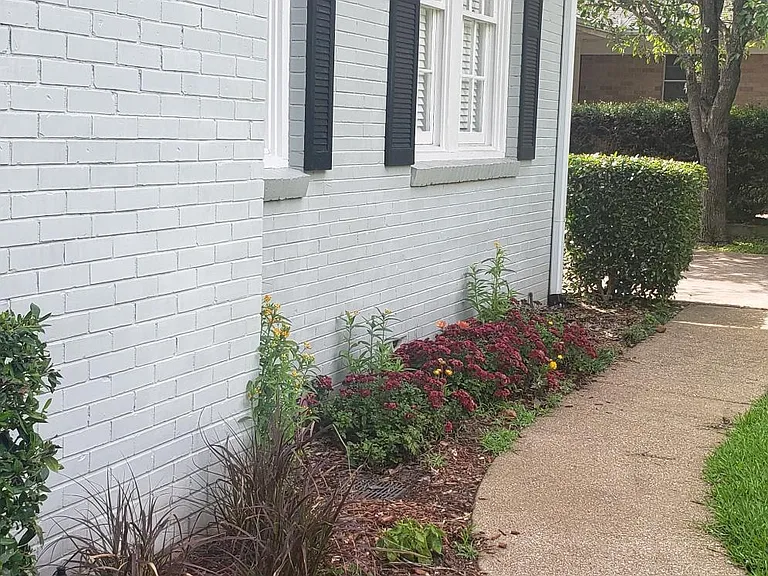 1820 Jarrel Ave — Photo 5