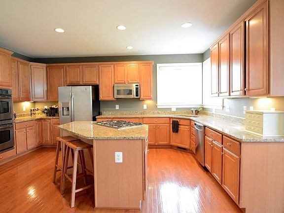 2nd image of 5993 Twin Branch Ct