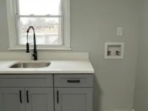 4th image of 616-614 Pierce Ave